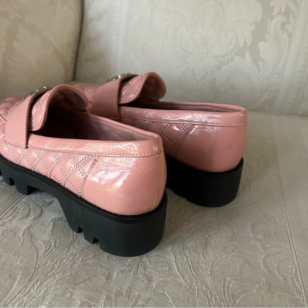 AUTHENTIC Tory Burch Pink Quilted Lug Sole Loafers NWOB size 8